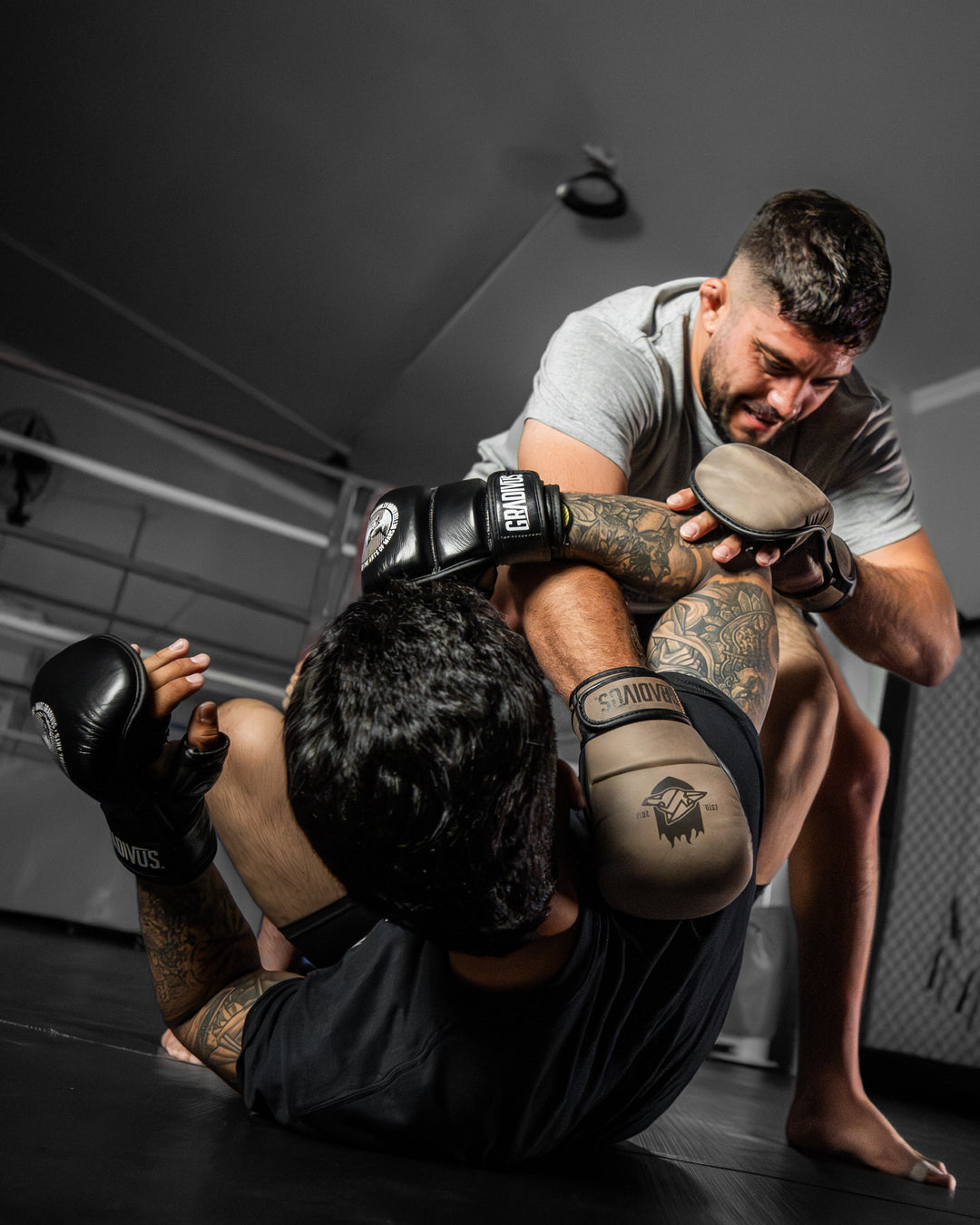 Guantes MMA Híbridos SparPro (Nuevo)