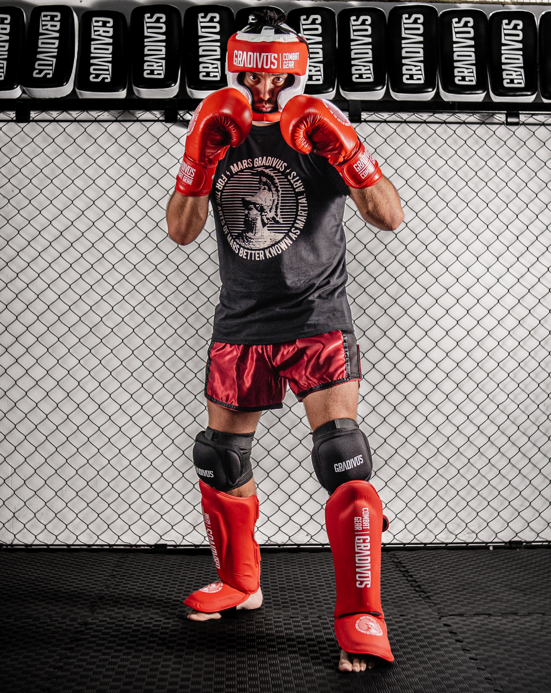 Canilleras Kick SparPro Kickboxing mma sambo muay thai k1 artes marciales mars gradivus combat gear deporte combate full contact pelea salud rojo blanco negro cabezal cuero autentico guantes boxeo box polera shorts ring fighter jaula gimnasio academia paragolpes thai pads