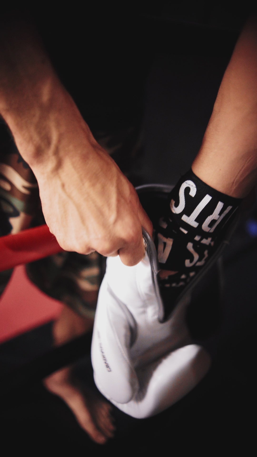 guantes de boxeo box boxing cuero autentico hecho a mano importado kickboxing muay thai k1 sambo mma ufc bellator mars gradivus combat gear deporte full contact contacto iska blanco