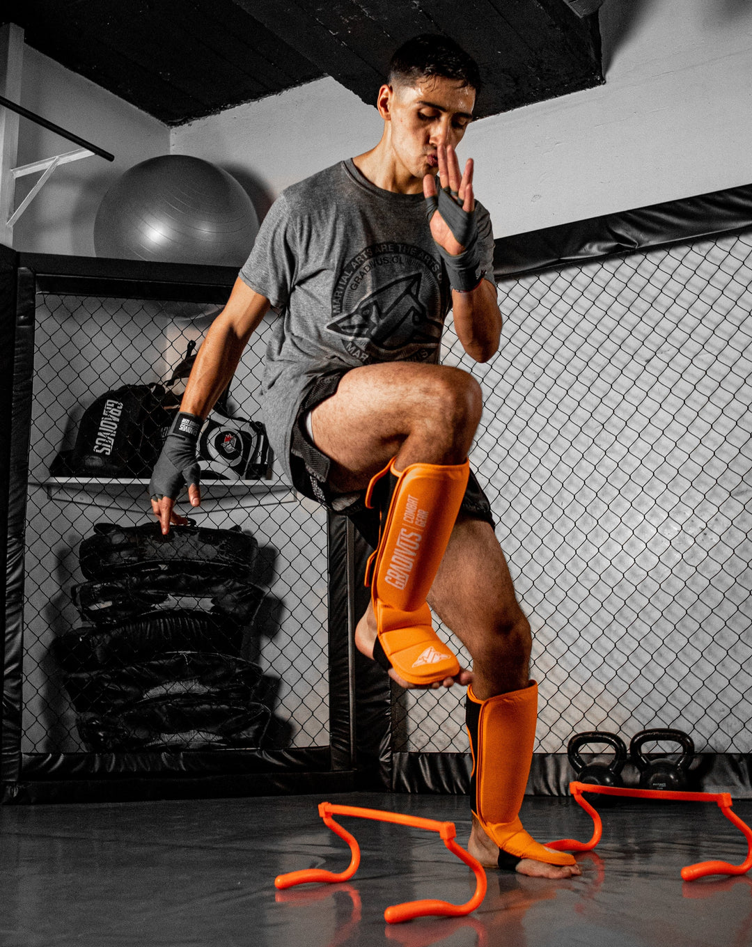 canilleras mars gradivus kickboxing muay thai k1 mma ufc bellator patadas artes marciales naranjo