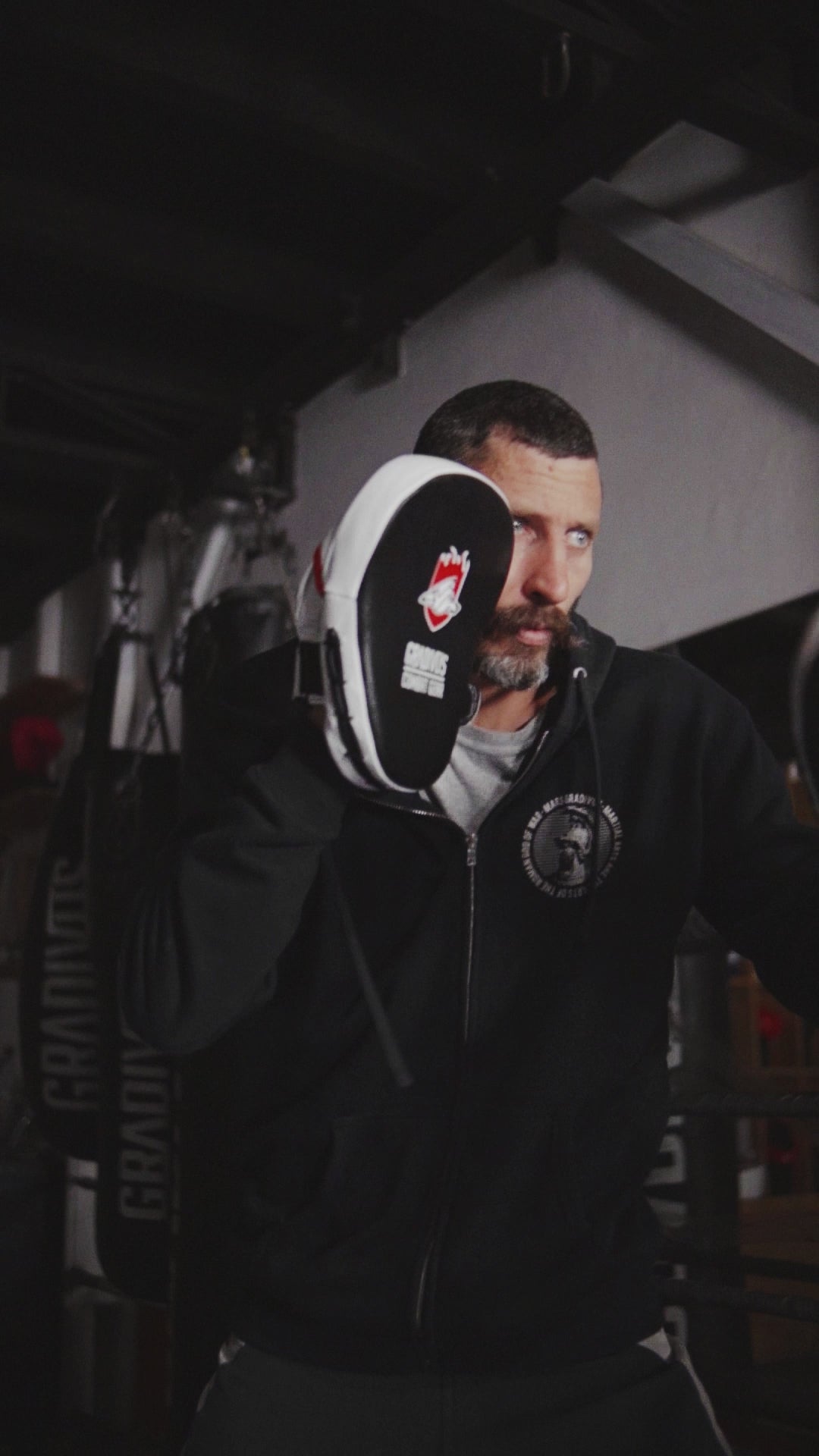 Focos de Boxeo Cuero autentico hecho a mano importado artes marciales boxing kickboxing muay thai k1 sambo mma bellator ufc mars gradivus artes marciales artes de marte entrenador instructor negro blanco entrenamiento