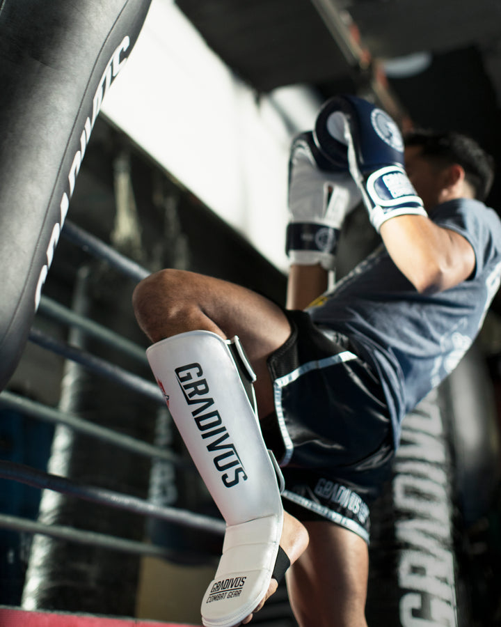 canilleras mars gradivus kickboxing muay thai k1 mma ufc bellator patadas artes marciales blanco